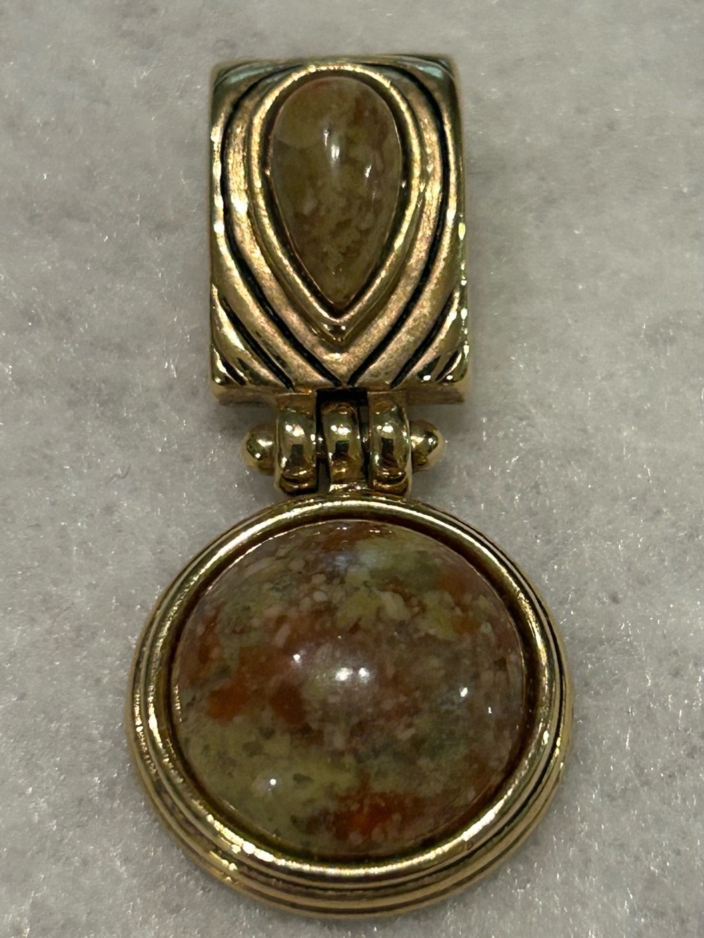 Lia Sophia Pendant Gold and Brown